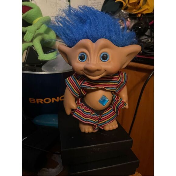 Unbranded Troll Doll Blue Hair Star Belly Rainbow Stripes Outfit - Picture 10 of 10